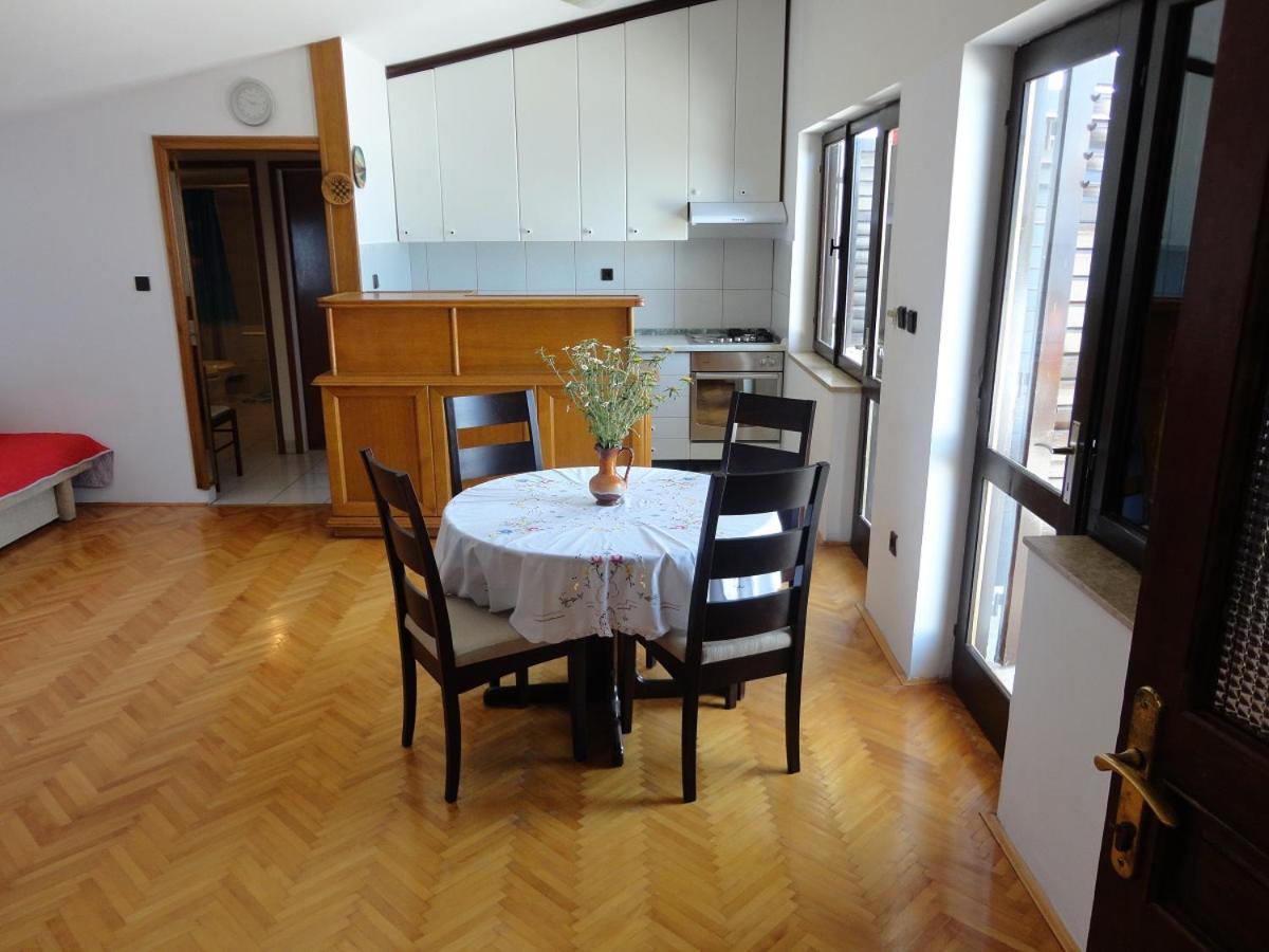 Apartman Lucijan Marusici  Exteriér fotografie